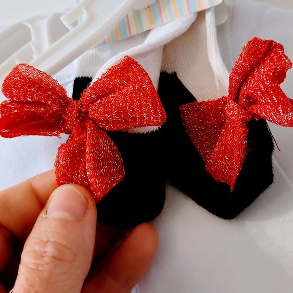 NWT Candy Canes "Sweet" Christmas/Holiday Two Piece w/Matching Socks-Sz 6 mos! - Picture 10 of 15